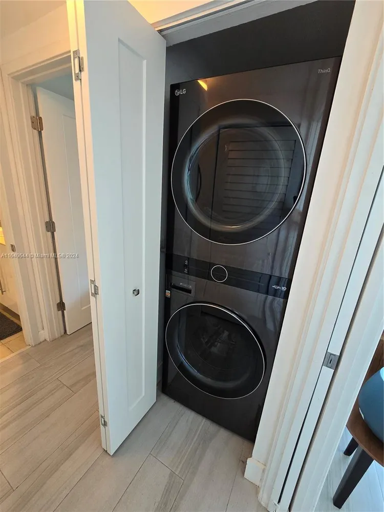 One Miami #3719 image #29