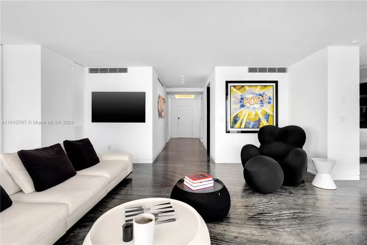 La Tour #1903 image #11