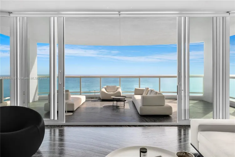 La Tour #1903 image #13