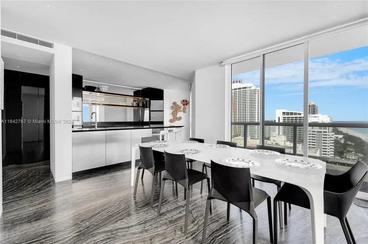 La Tour #1903 image #26