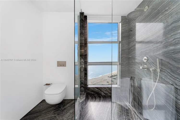 La Tour #1903 image #33