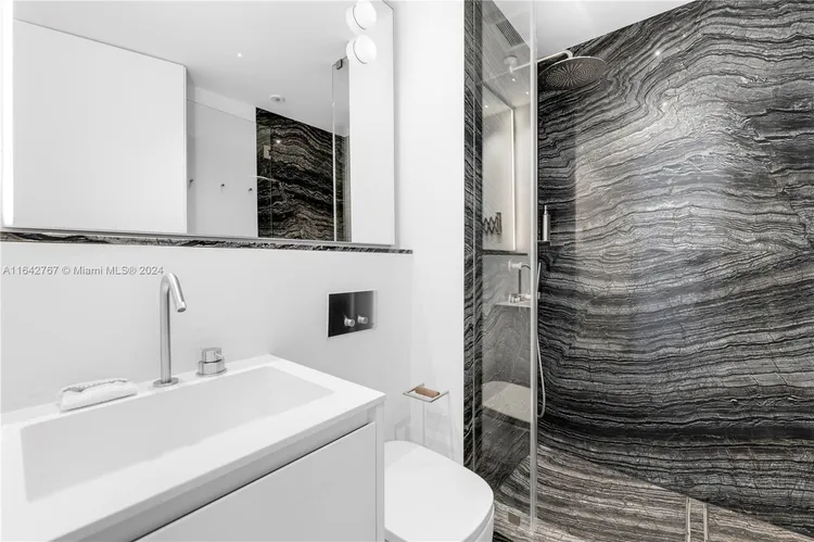 La Tour #1903 image #36