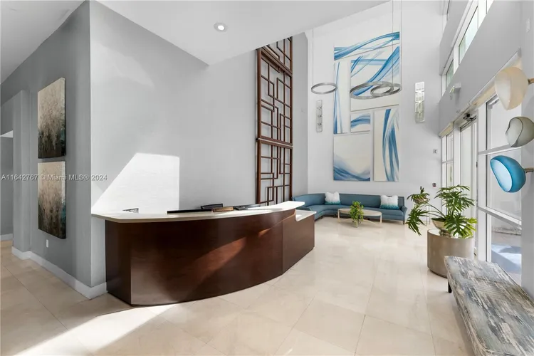 La Tour #1903 image #41