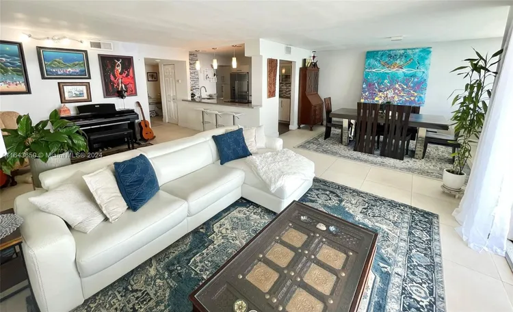 Bayshore Place #1603A image #10