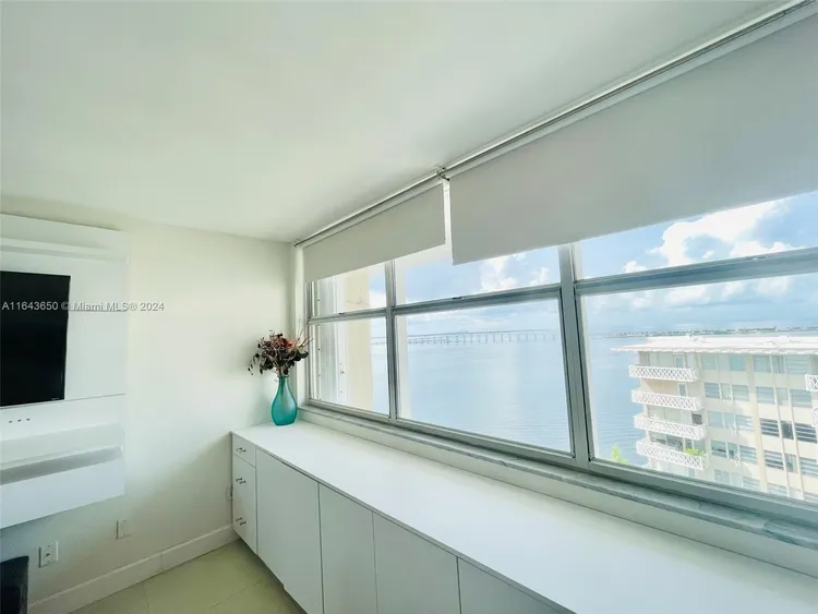 Bayshore Place #1603A image #24