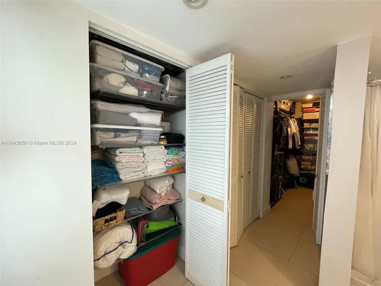 Bayshore Place #1603A image #28