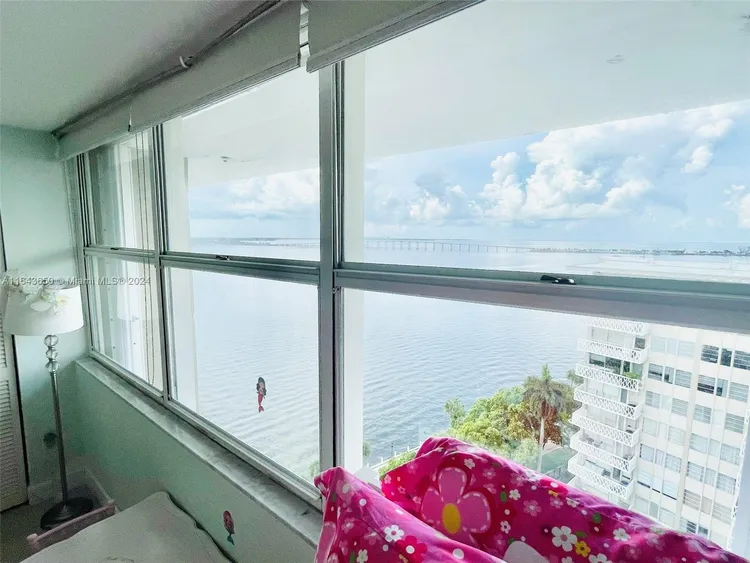 Bayshore Place #1603A image #30