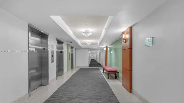 The Tides On Hollywood Beach #5Z image #15