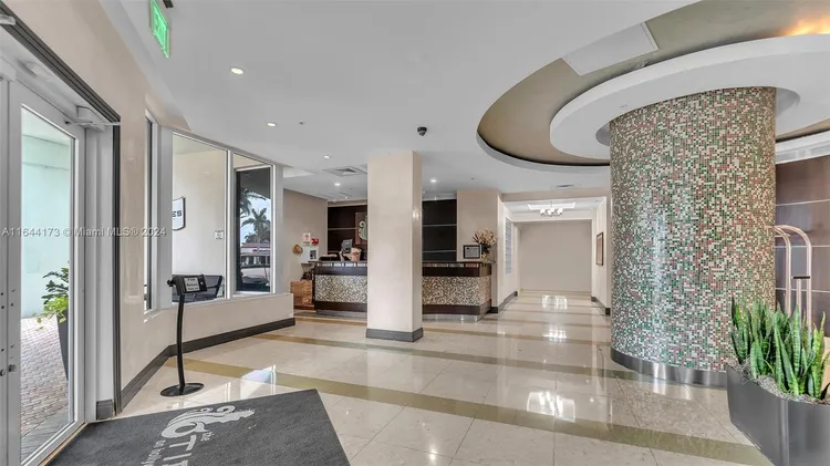 The Tides On Hollywood Beach #5Z image #17