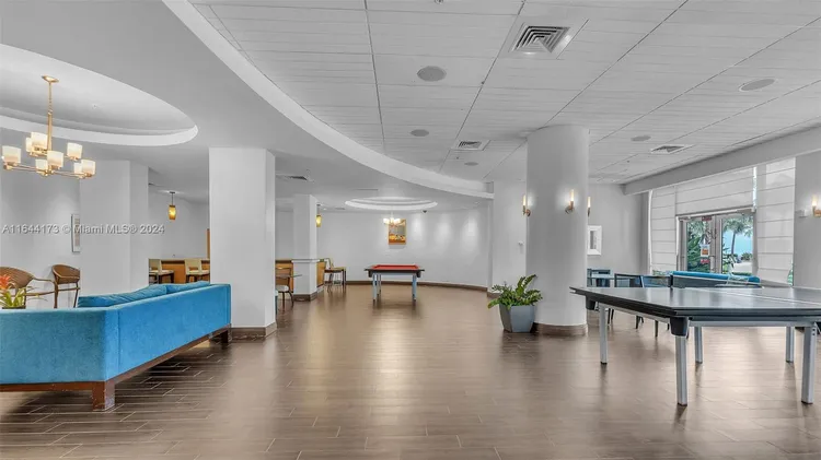 The Tides On Hollywood Beach #5Z image #22