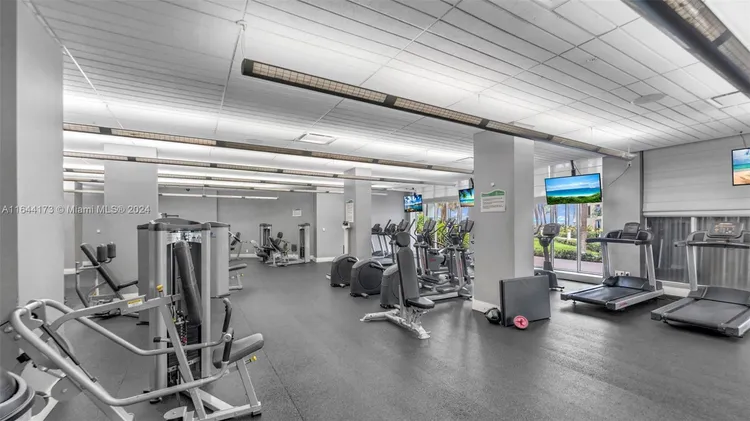 The Tides On Hollywood Beach #5Z image #23