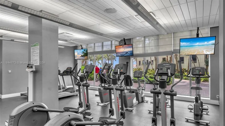 The Tides On Hollywood Beach #5Z image #24