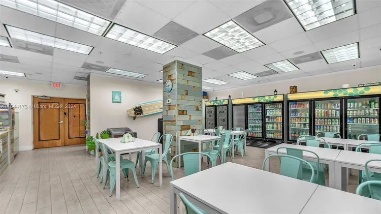 The Tides On Hollywood Beach #5Z image #25