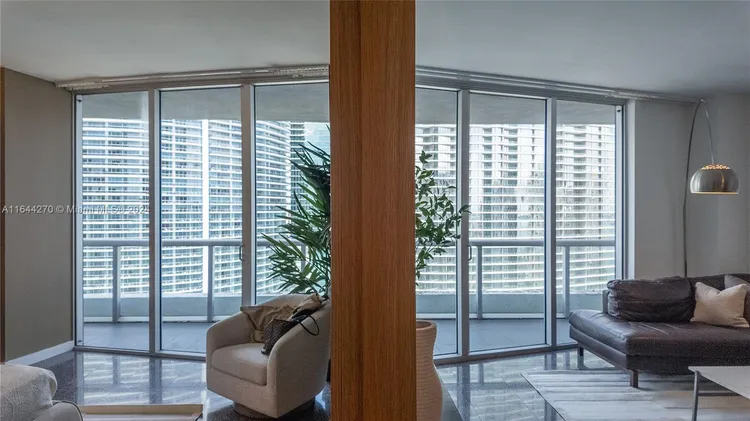 Icon Brickell I #2914 image #10