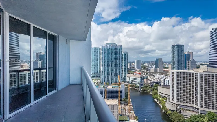 Icon Brickell I #2914 image #6