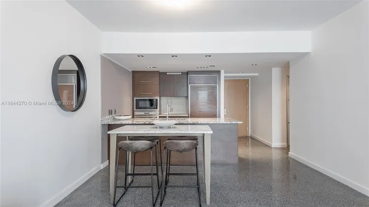 Icon Brickell I #2914 image #7