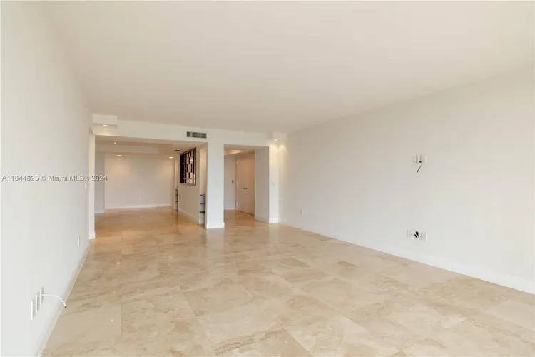 Ocean Club -  Lake Tower #605 image #13