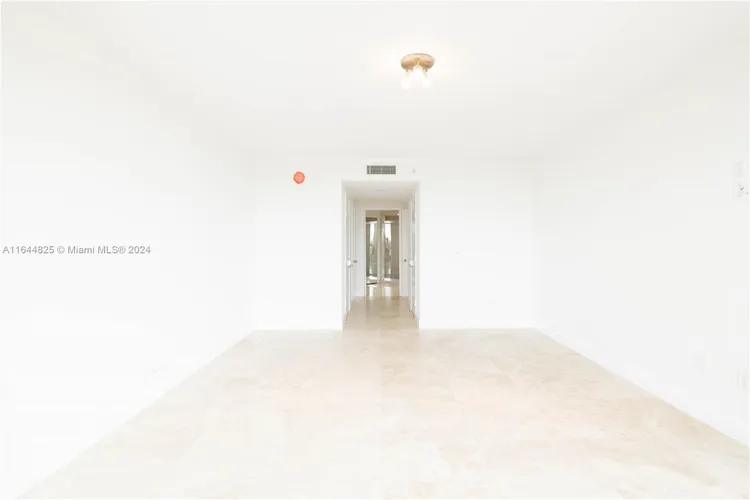 Ocean Club -  Lake Tower #605 image #16