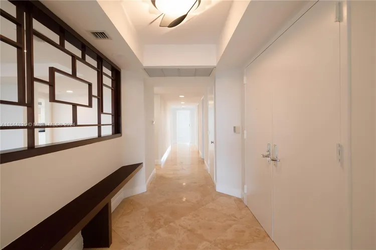 Ocean Club -  Lake Tower #605 image #19