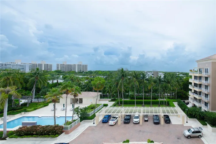 Ocean Club -  Lake Tower #605 image #33