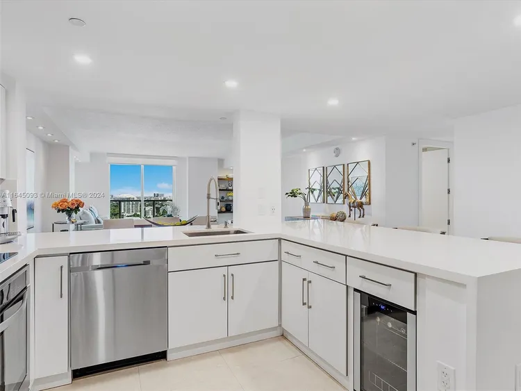 Skyline On Brickell #1801 image #8