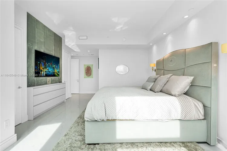 Turnberry Ocean Colony #703 image #36