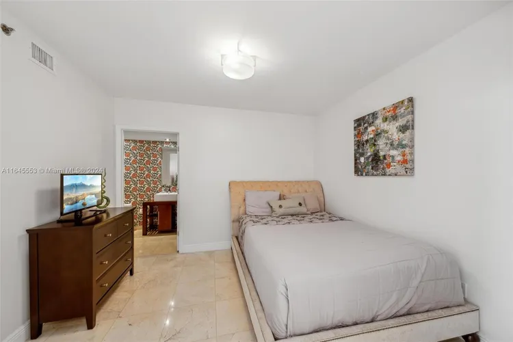 The Beach Club III #2401 image #21