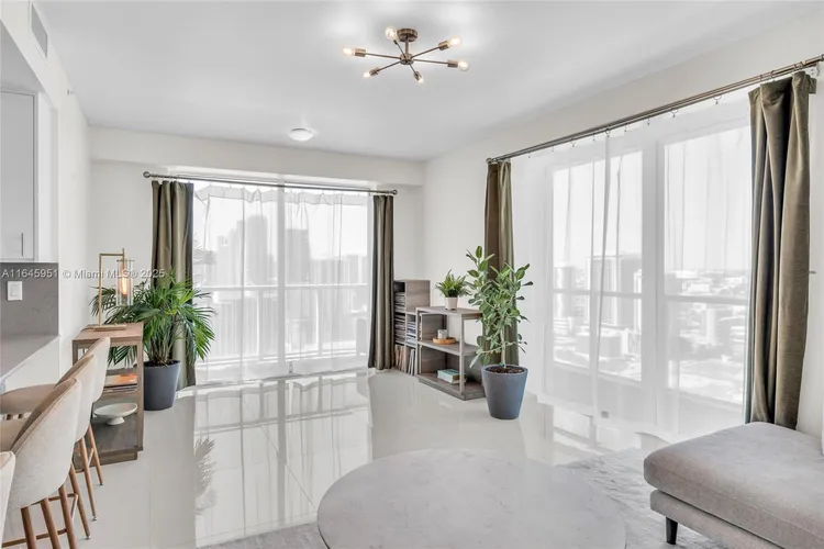 Quantum on the Bay #3611 image #11