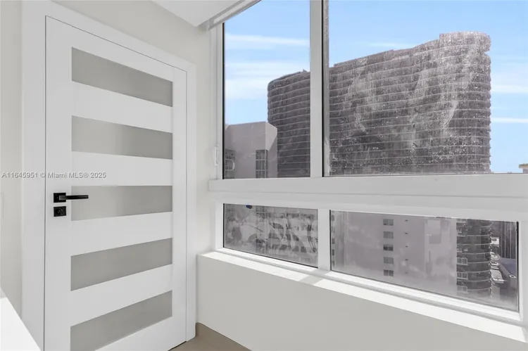 Quantum on the Bay #3611 image #19