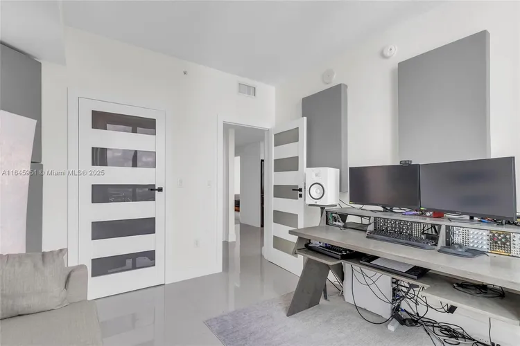 Quantum on the Bay #3611 image #22