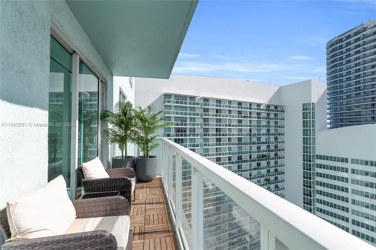 Quantum on the Bay #3611 image #27