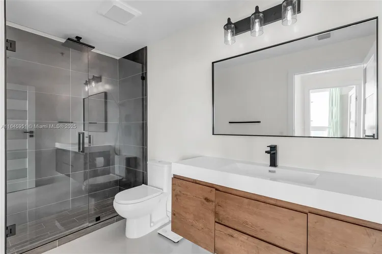 Quantum on the Bay #3611 image #7