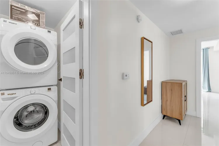 Quantum on the Bay #3611 image #8