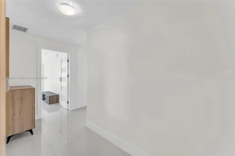 Quantum on the Bay #3611 image #9