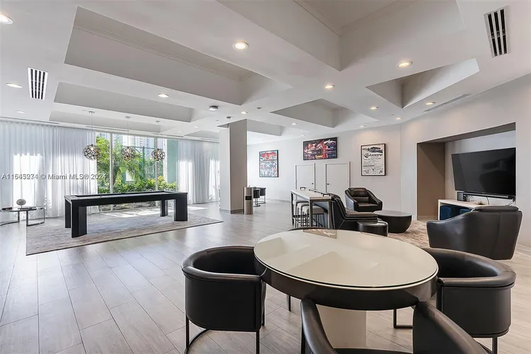 Oceania IV #1743 image #16