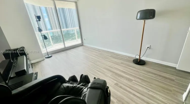 Oceania IV #1743 image #28