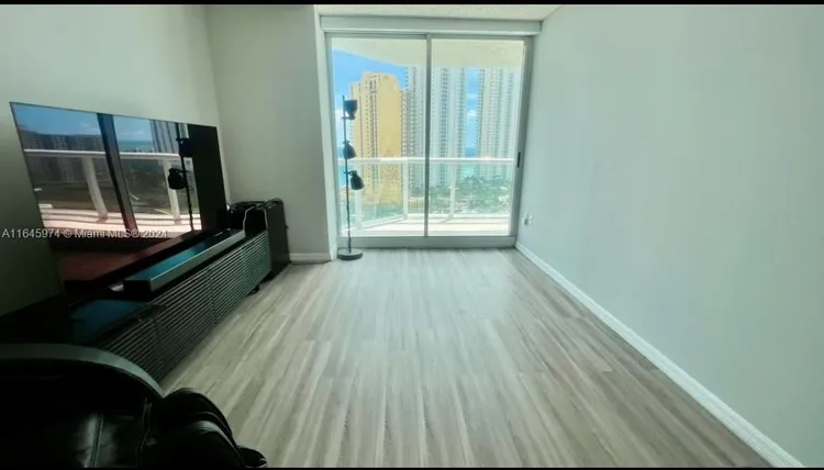 Oceania IV #1743 image #29