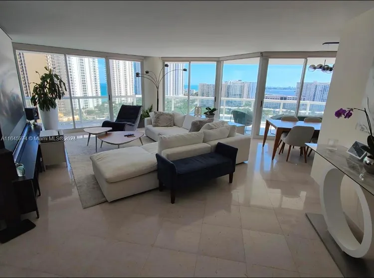 Oceania IV #1743 image #32