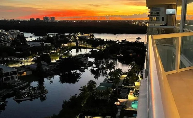 Oceania IV #1743 image #34