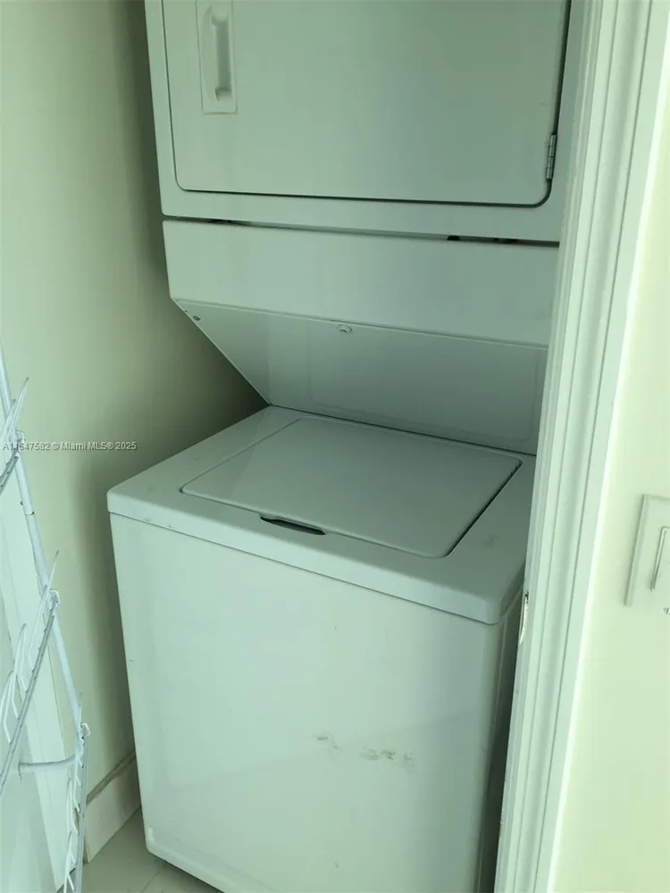 Infinity at Brickell #1611 image #12