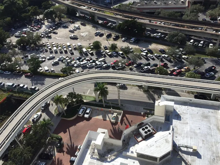 Infinity at Brickell #1611 image #27