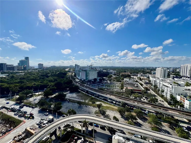 Infinity at Brickell #1611 image #28