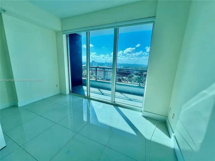 Infinity at Brickell #1611 image #8