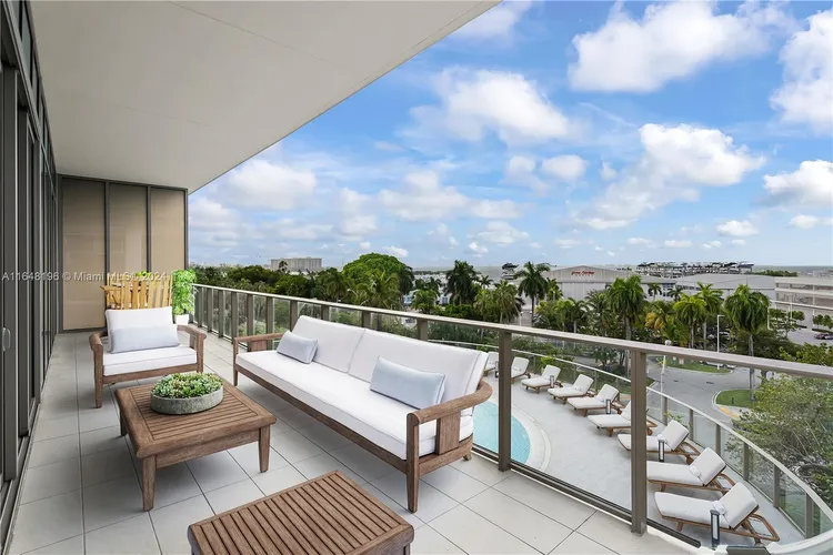 Mr. C Residences Bayshore Tower #401 image #15