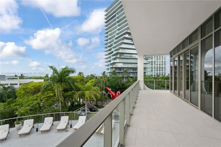 Mr. C Residences Bayshore Tower #401 image #17