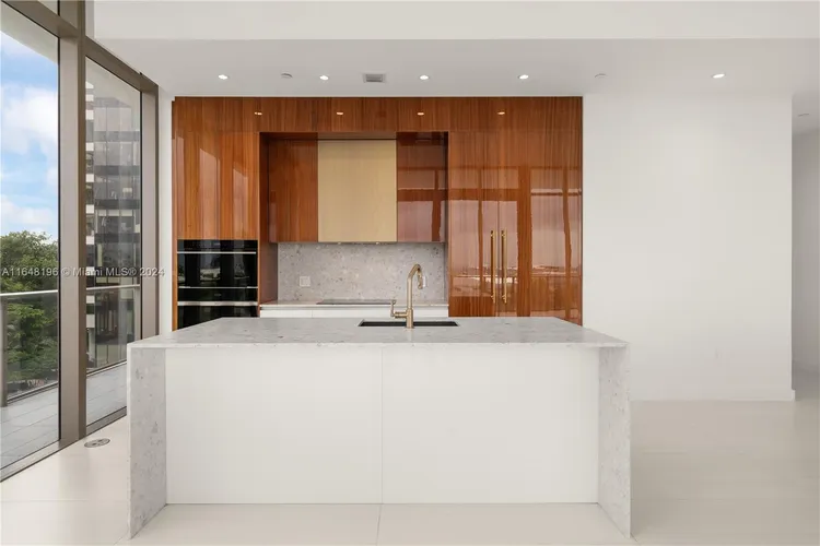 Mr. C Residences Bayshore Tower #401 image #20