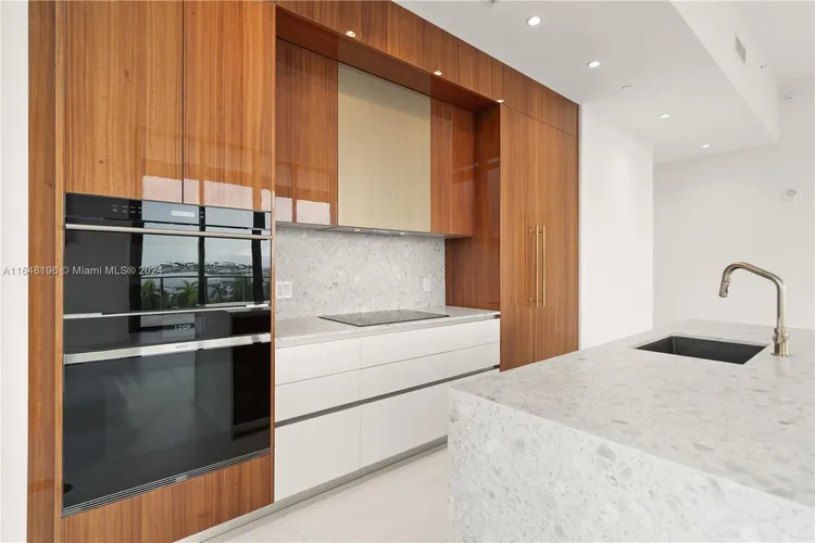 Mr. C Residences Bayshore Tower #401 image #22