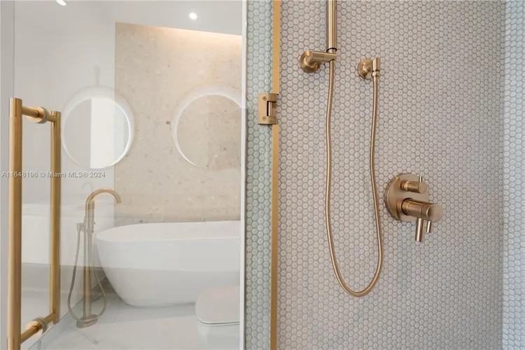 Mr. C Residences Bayshore Tower #401 image #33