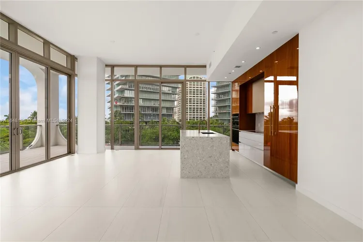 Mr. C Residences Bayshore Tower #401 image #7