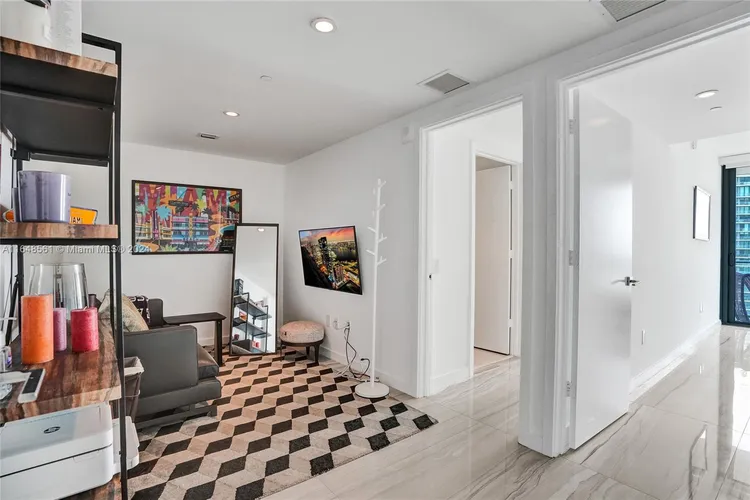 One Paraiso #3504 image #34